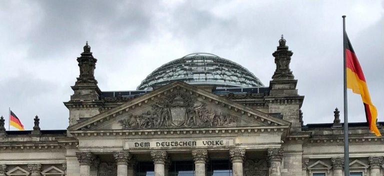 Michael – Stelzenmann – Polizeieinsatz am 16.5.2020 am Gutenbergplatz in Mainz